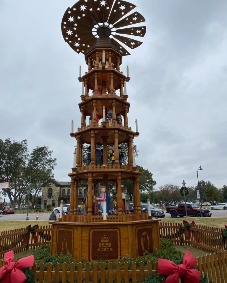 1b3f9df996fd44b21d34beeb7612bf0d781e60d352630cff6cb136928a7de29b 768x960